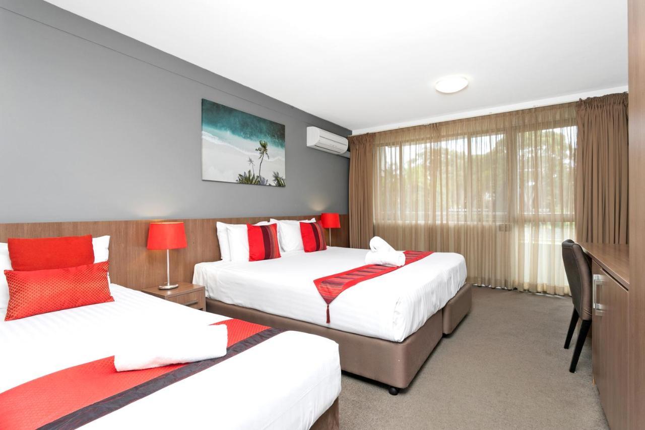 Peninsula Nelson Bay Motel And Serviced Apartments Exteriör bild