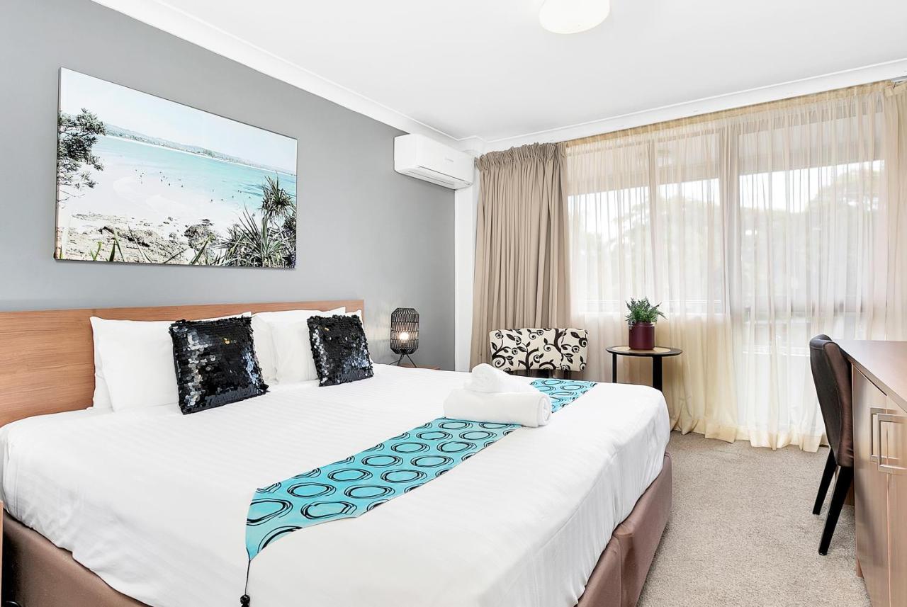Peninsula Nelson Bay Motel And Serviced Apartments Exteriör bild