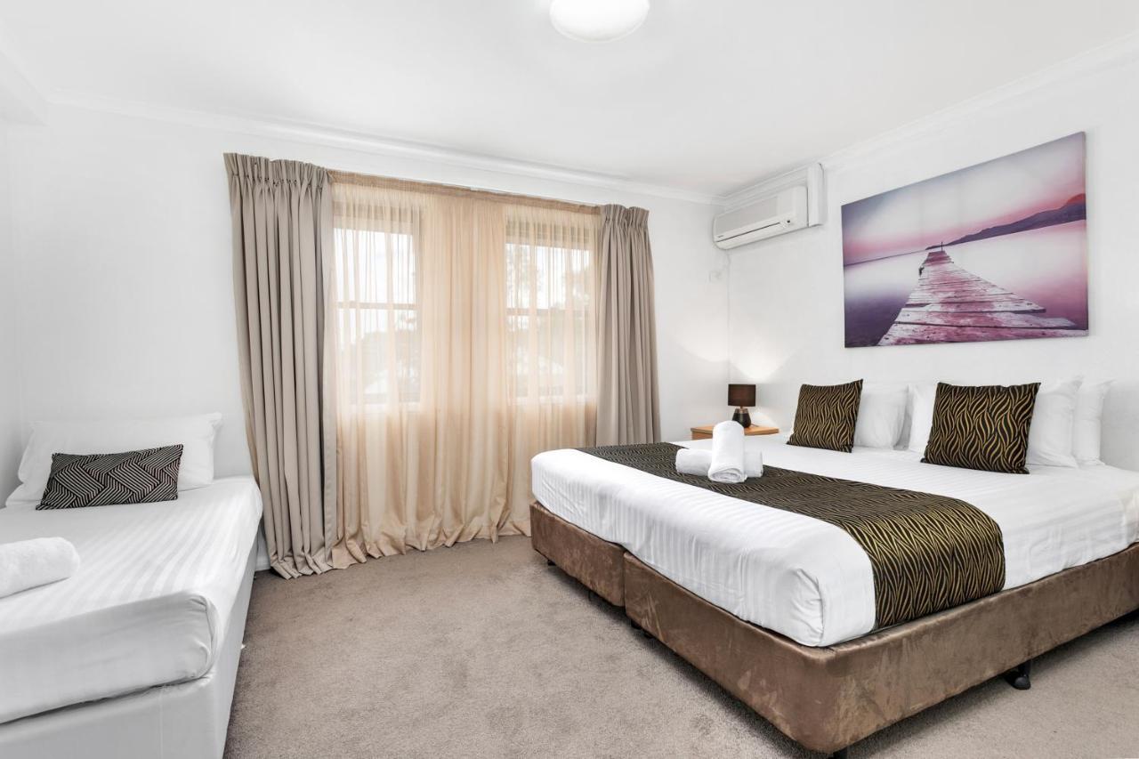 Peninsula Nelson Bay Motel And Serviced Apartments Exteriör bild
